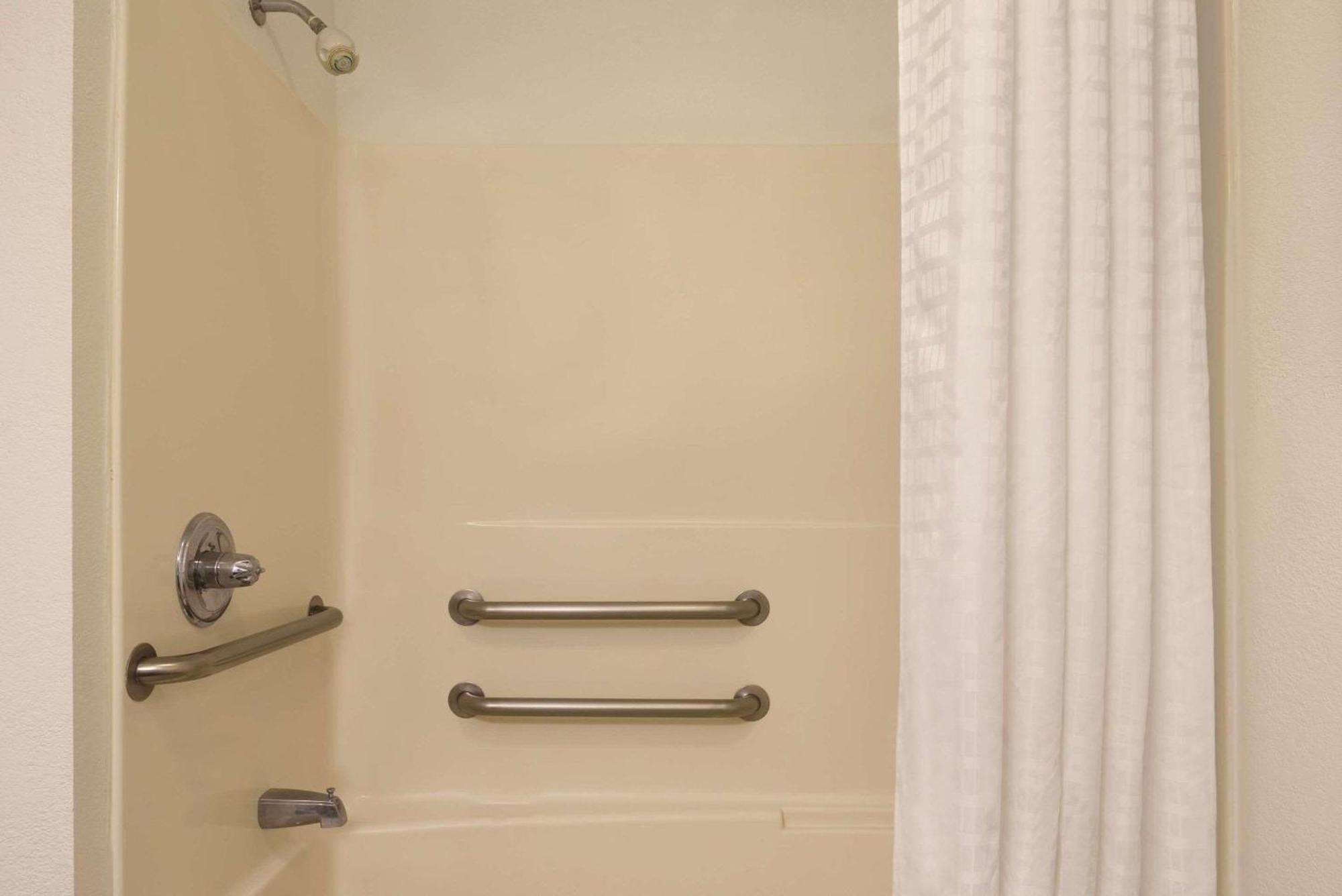 Country Inn & Suites By Radisson, Germantown, Wi Bagian luar foto