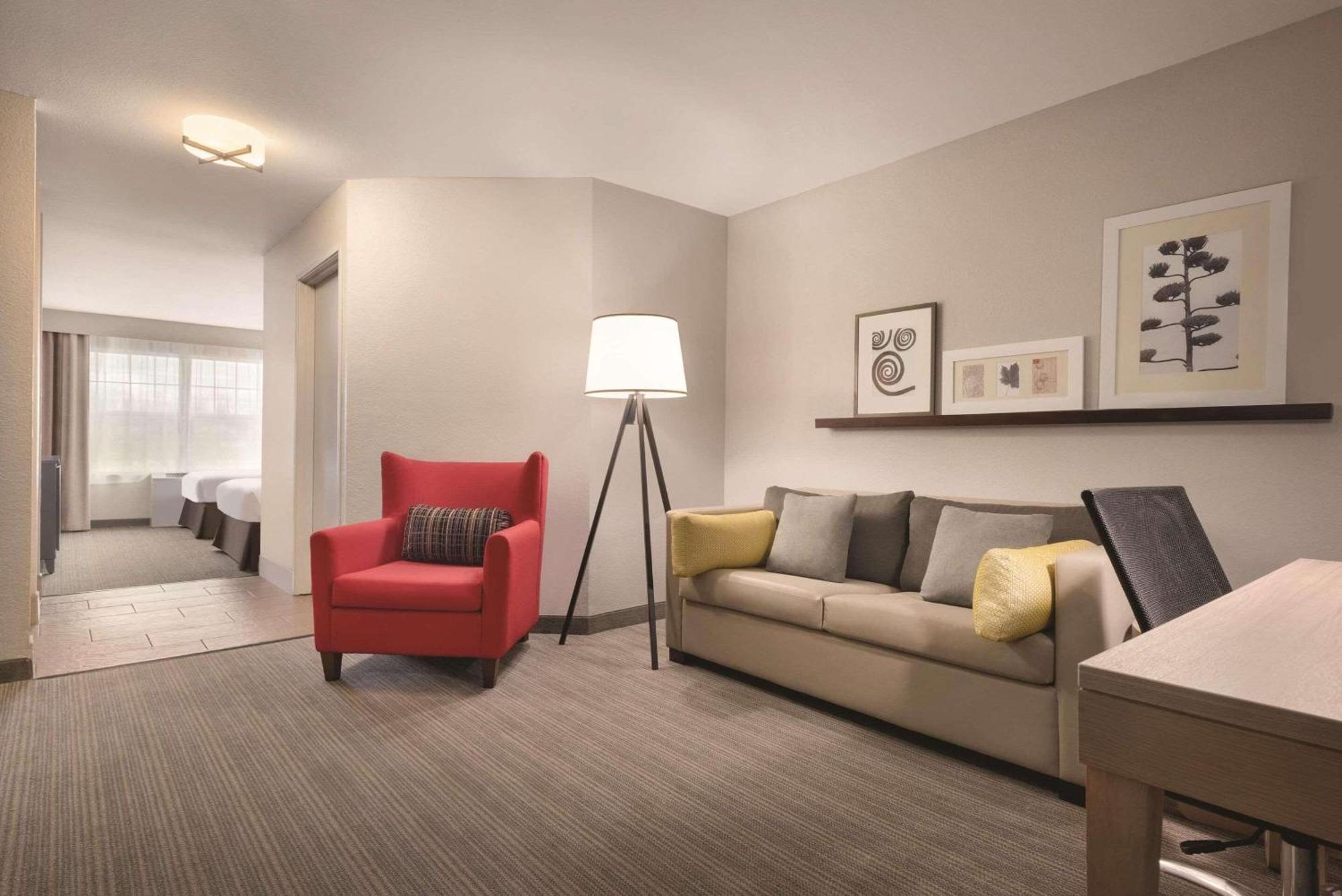 Country Inn & Suites By Radisson, Germantown, Wi Bagian luar foto