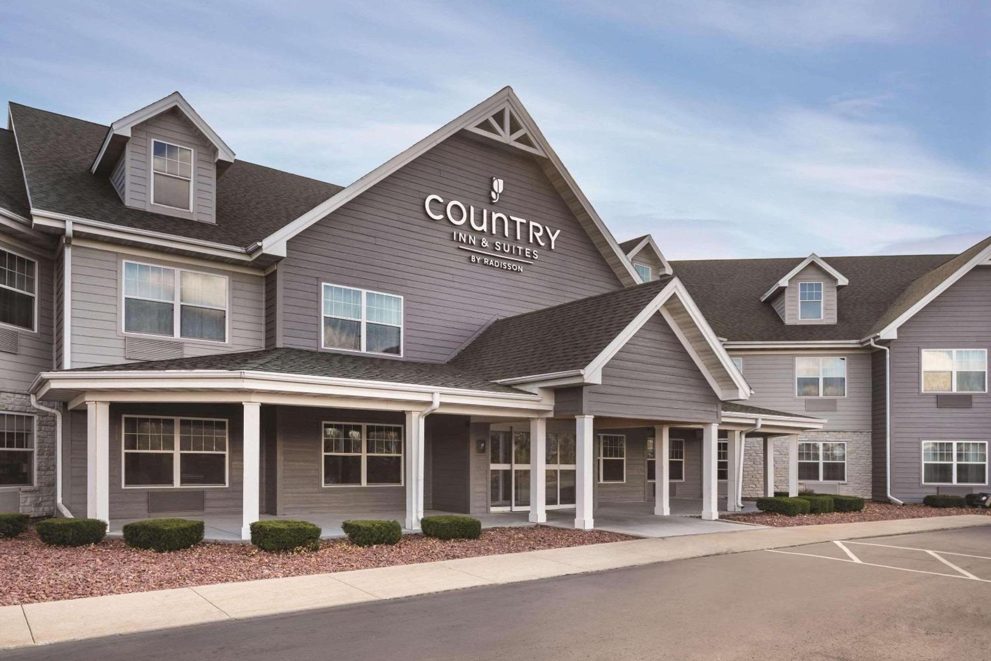 Country Inn & Suites By Radisson, Germantown, Wi Bagian luar foto