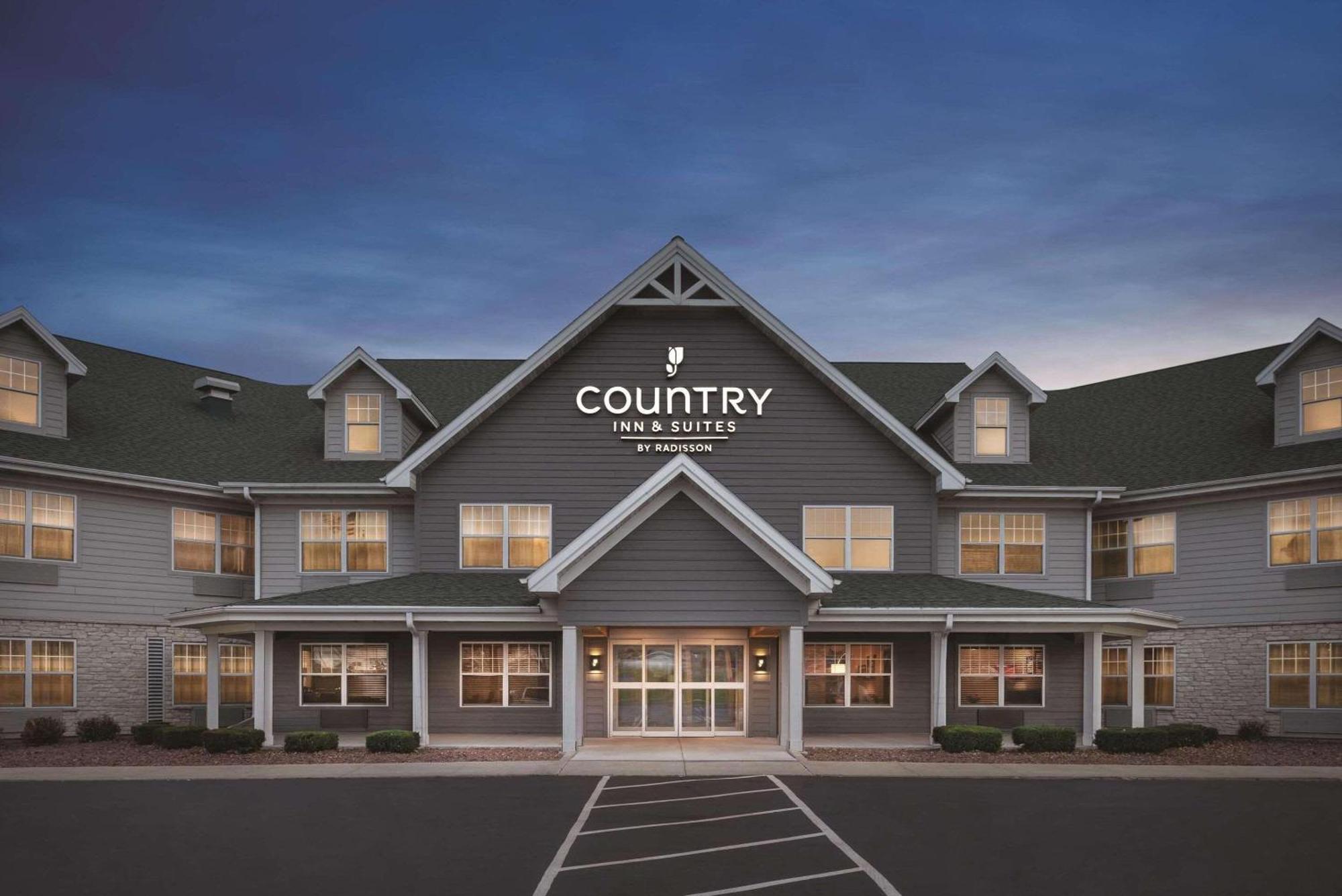 Country Inn & Suites By Radisson, Germantown, Wi Bagian luar foto